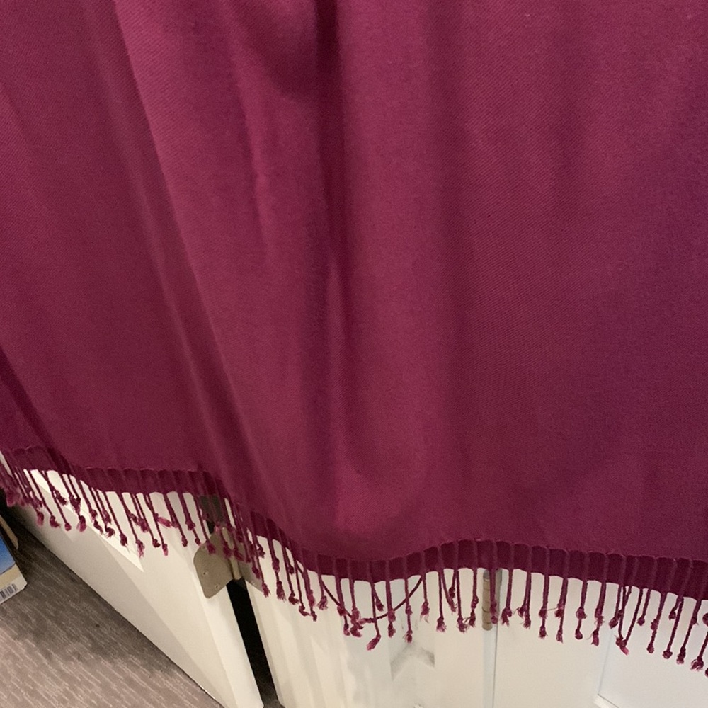 Two Scarves / Wraps🧣 - Picture 9 of 16